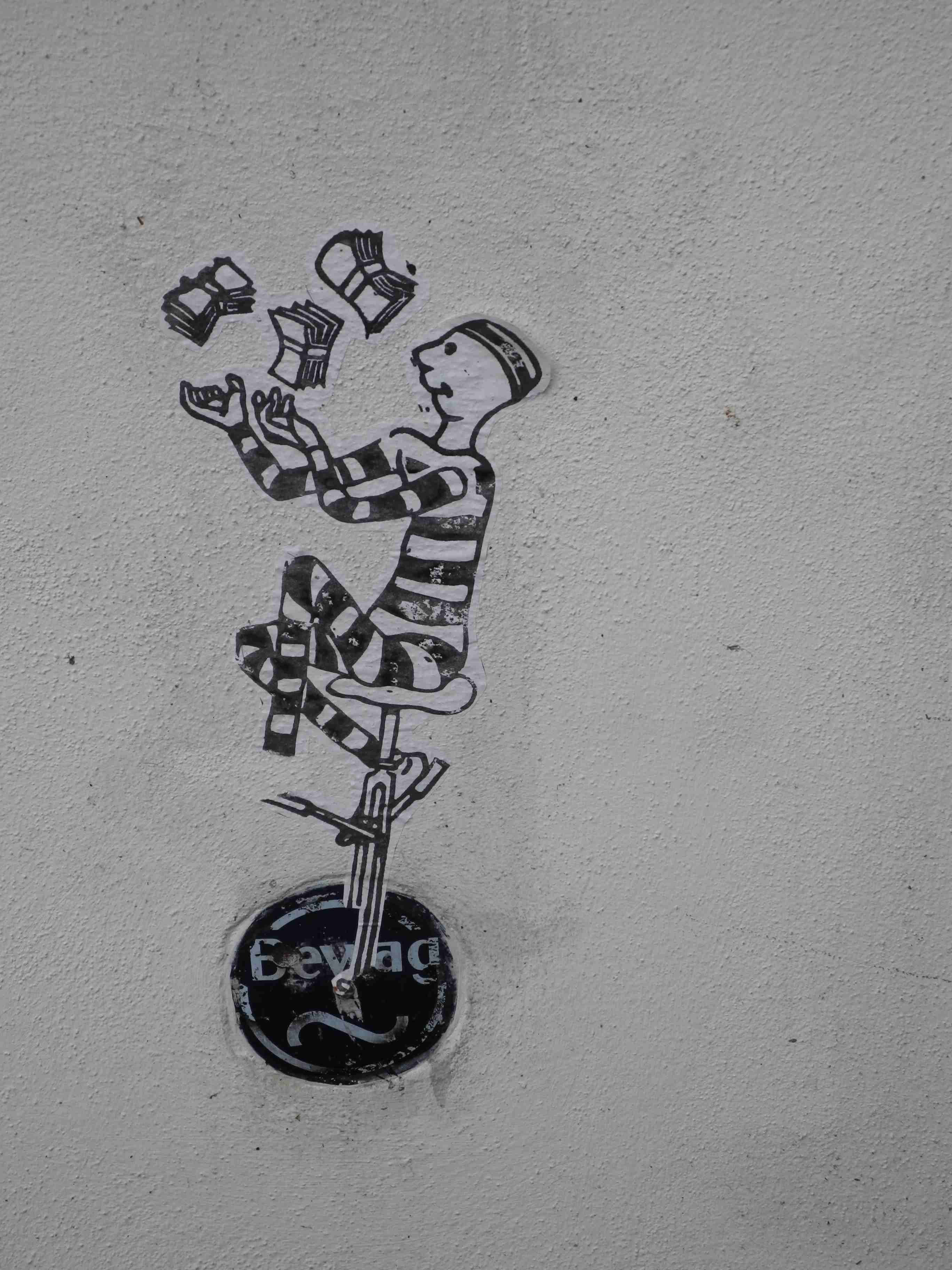 unicycle-stencil-berlin-june2014